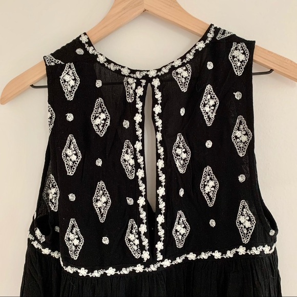 Free People Embroidered Sleeveless Top - Picture 5 of 8